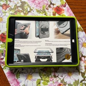 iPad AIR protective Case - NWOT